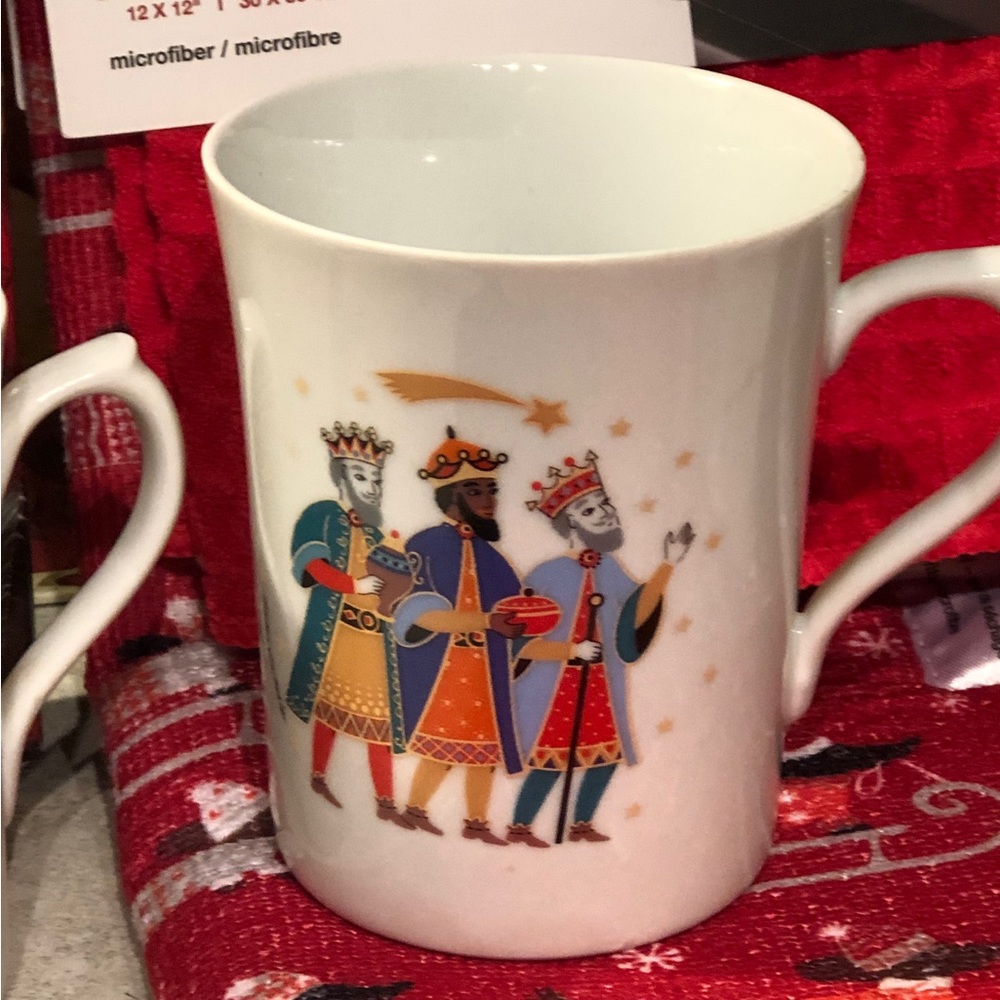 Christmas fine  porcelain cup mug Regent EUC